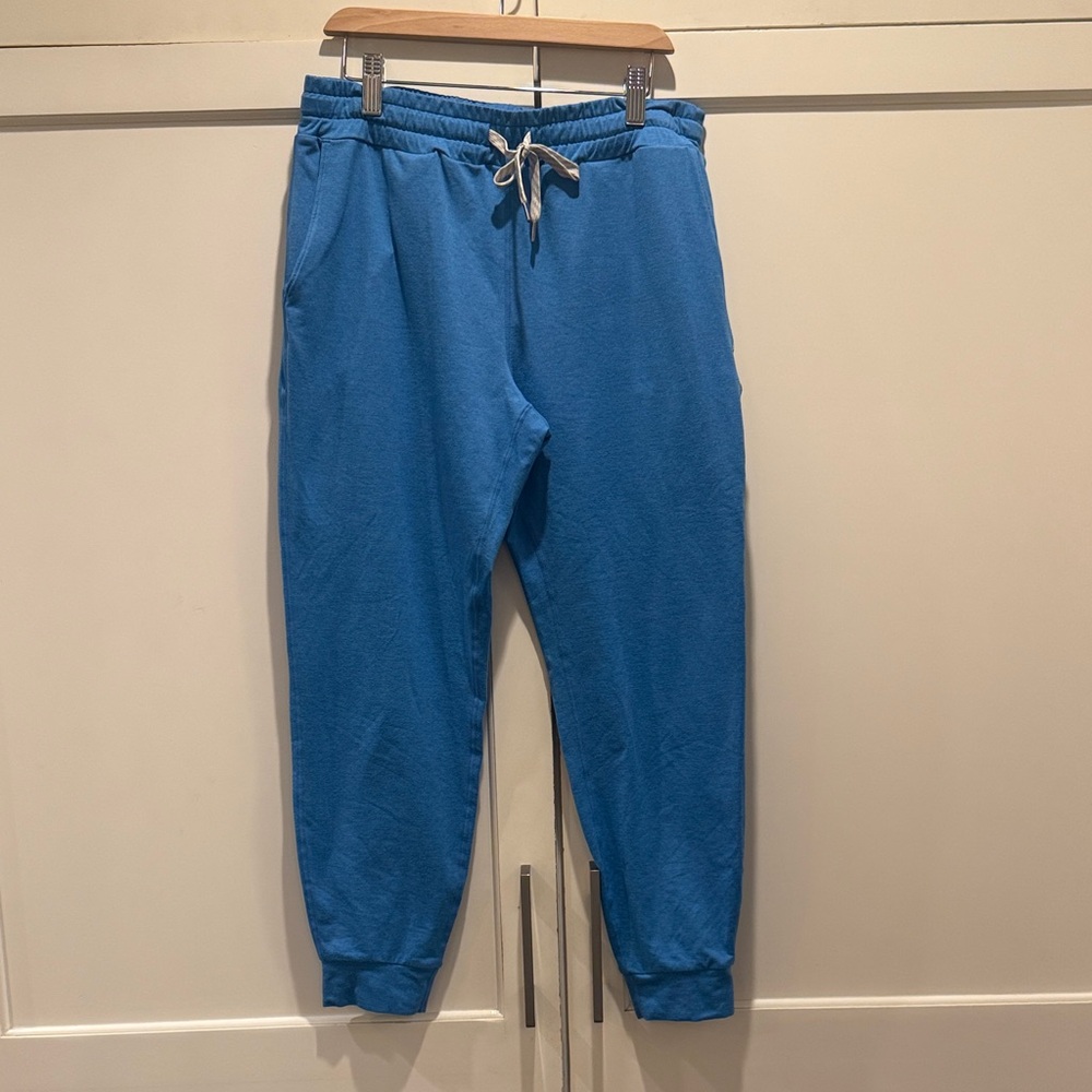 Vuori Women's Vibrant Blue Performance Joggers